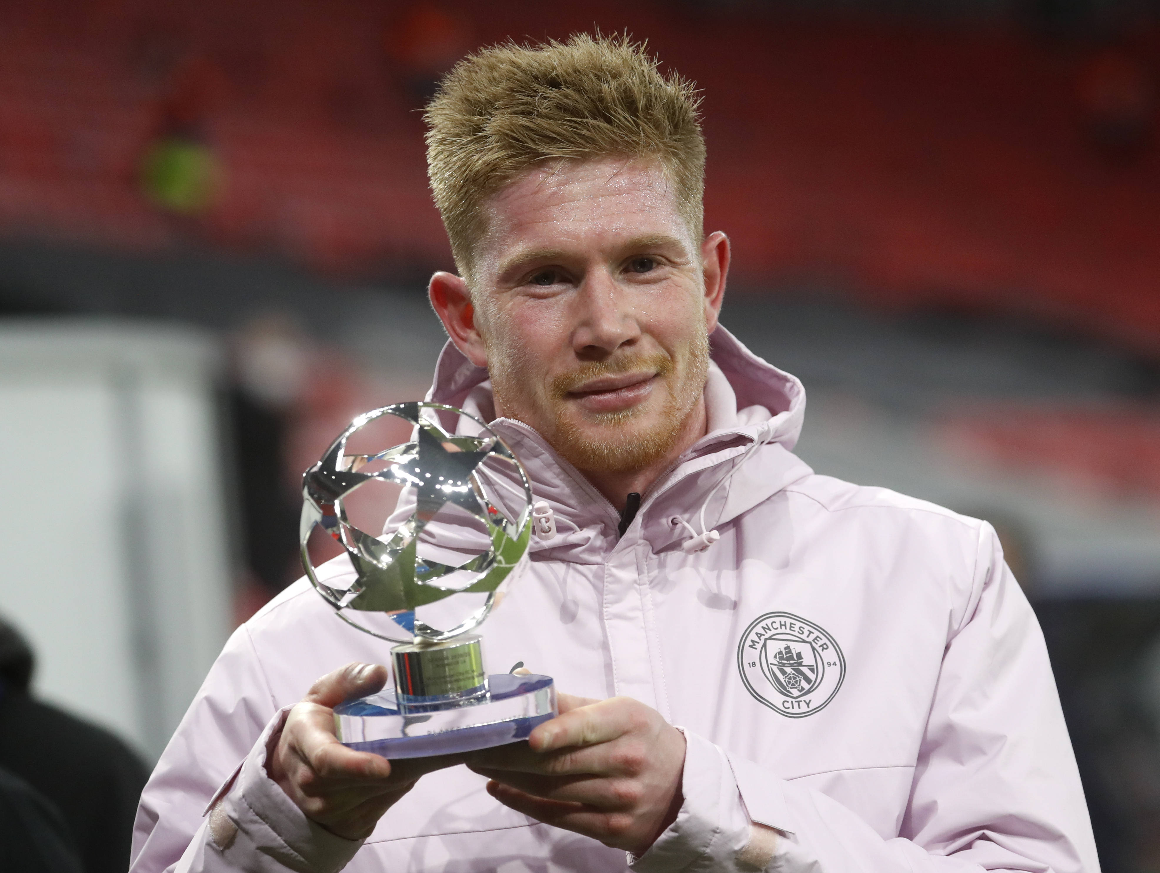 泰伦·卢：我现在是生气多过沮丧，今年的逆境真的很难克服（泰伦·卢：此刻愤怒多于沮丧，这个赛季的逆境确实难以克服）