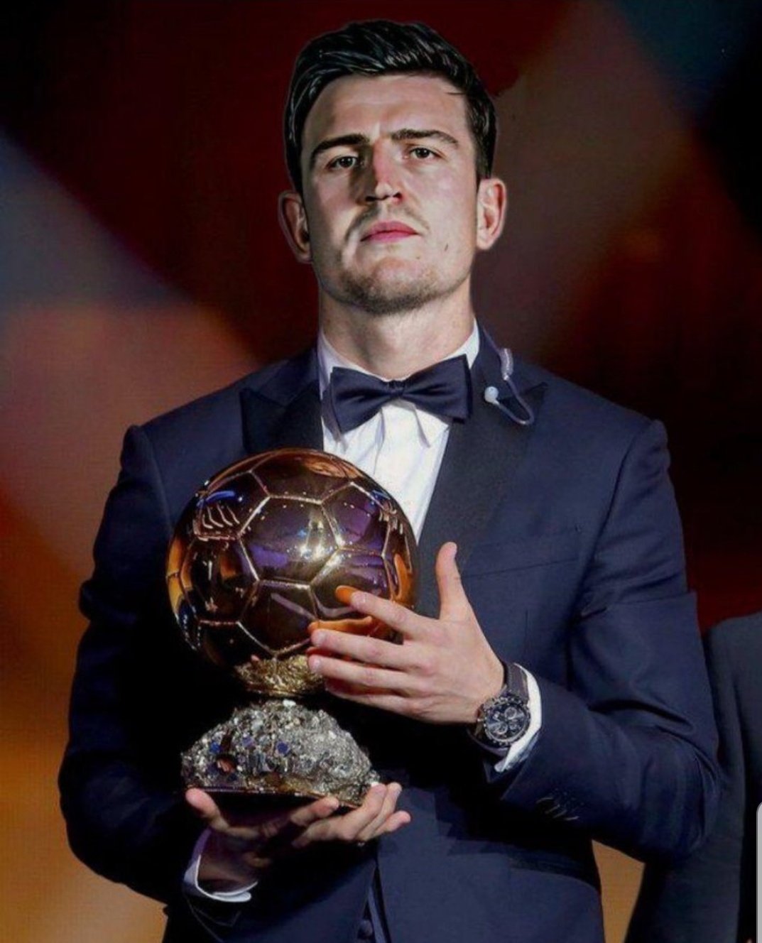 球员不满情绪写在脸上（球员怒气难掩）